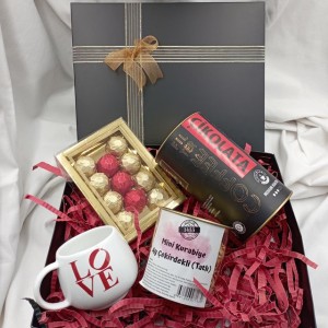 Mini and Çiko Gift Box